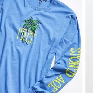 Blue long sleeved tshirt